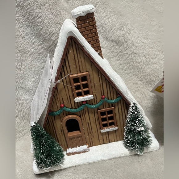 New 2025 Target Bullseye Playground Christmas Light Up Village Set - Picture 3 of 7